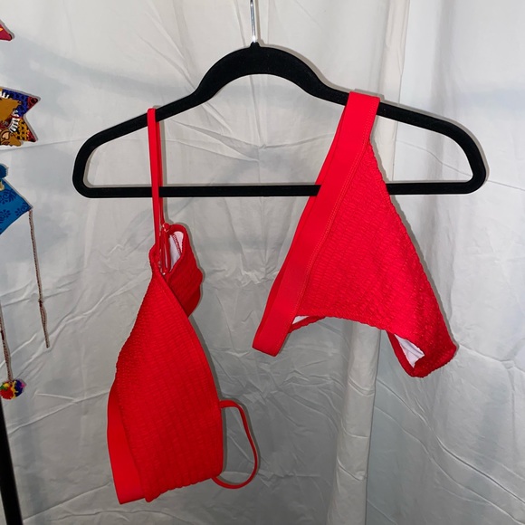 Red High-wasted Bikini - Picture 3 of 3
